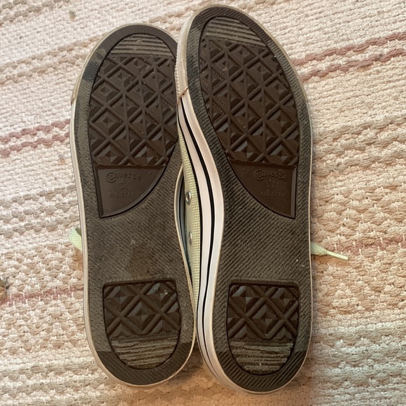 Converse - Picture 6 of 8